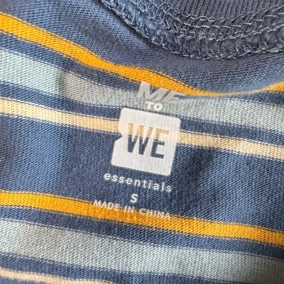 PacSun women’s BLUE STRIPED CROPPED LONG SLEEVE top size small nwt - Picture 2 of 5